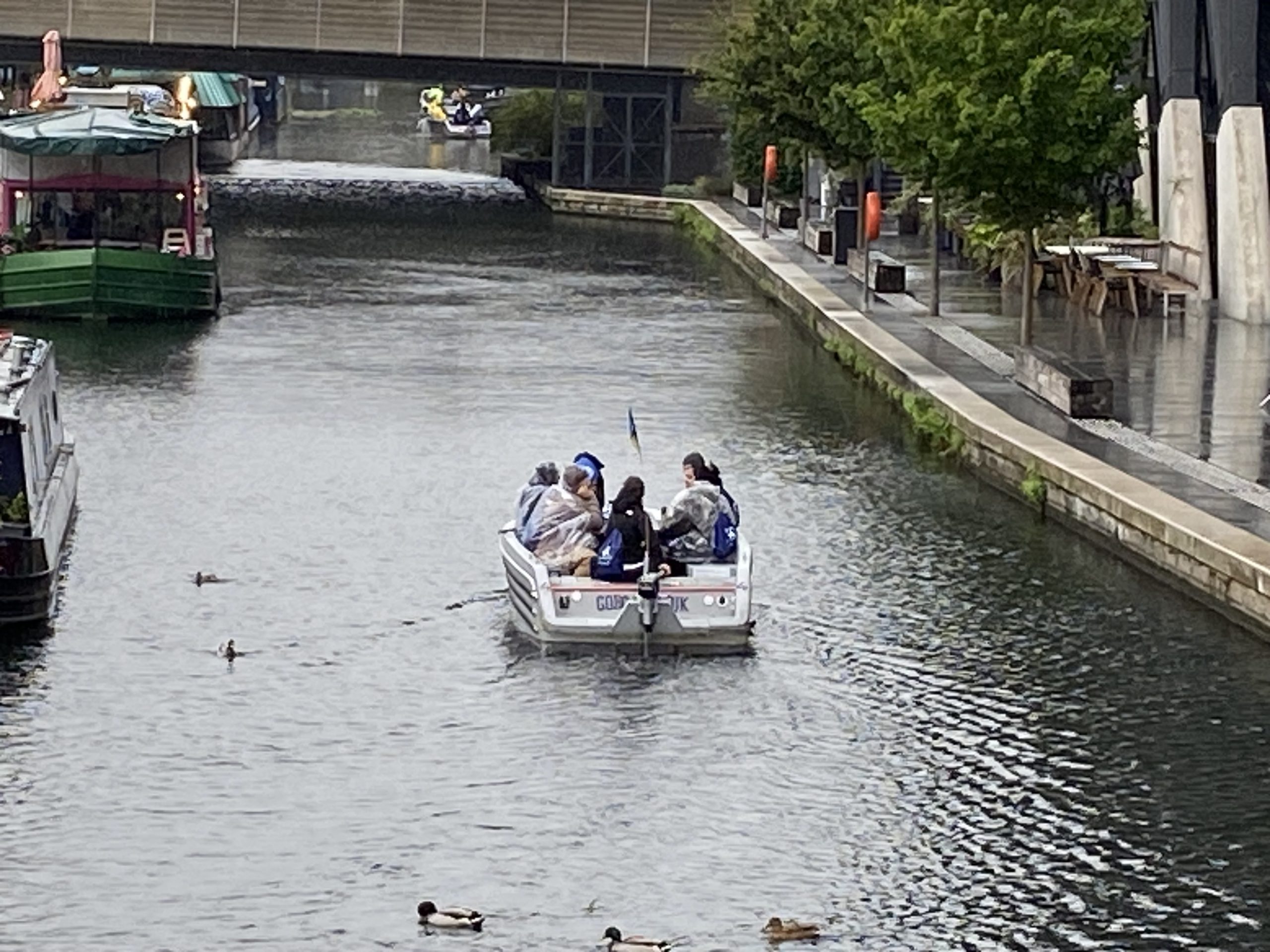 Victory Services Club volunteers make a splash at canal clean-up